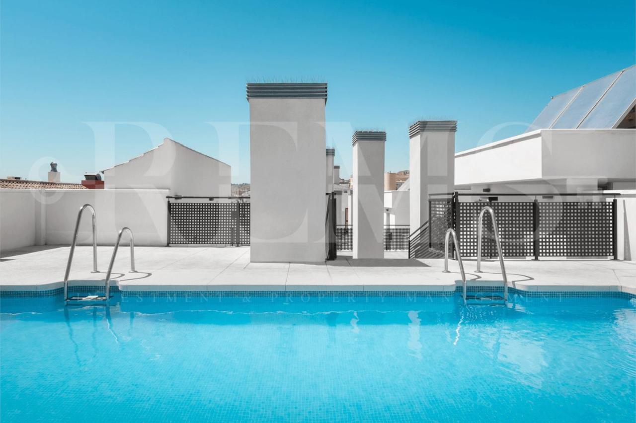 Relaxing Apartment With Community Pool & Parking- Center Màlaga Exteriér fotografie