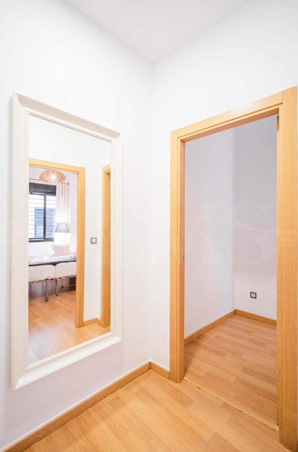 Relaxing Apartment With Community Pool & Parking- Center Màlaga Exteriér fotografie
