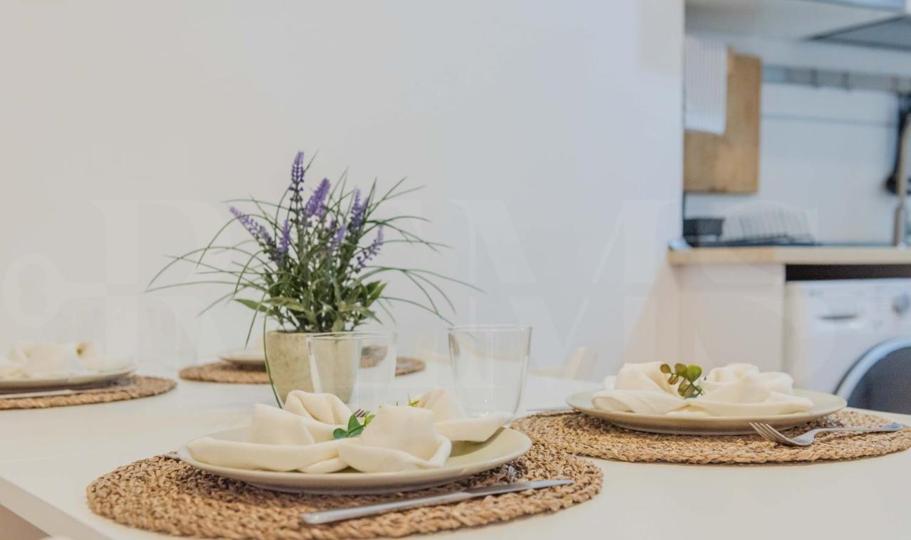 Relaxing Apartment With Community Pool & Parking- Center Màlaga Exteriér fotografie